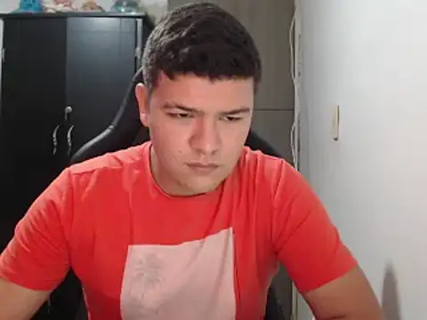 Snapshot of Plug_Control chatting on 02-27-25, 03:37 Plug Control online show from 02-27-25, 03:37