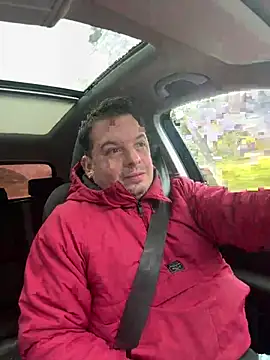 Jose HotLatino online show from 02-12-26, 08:42