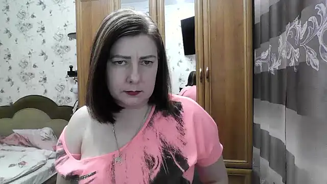 SophieNightAh online show from 01-14-26, 05:18