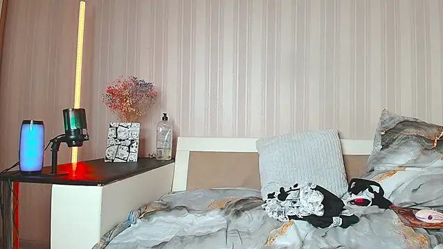 Meowroslava online show from 10-16-25, 10:27