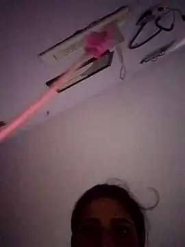 Snapshot of HangdogBeggary chatting on 12-28-24, 09:30 HangdogBeggary online show from 12-28-24, 09:30