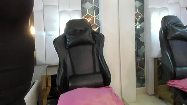 lia mariana online show from 03-29-26, 10:10