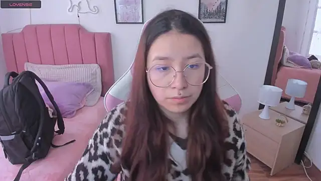 Amy joones online show from 11-29-25, 12:41