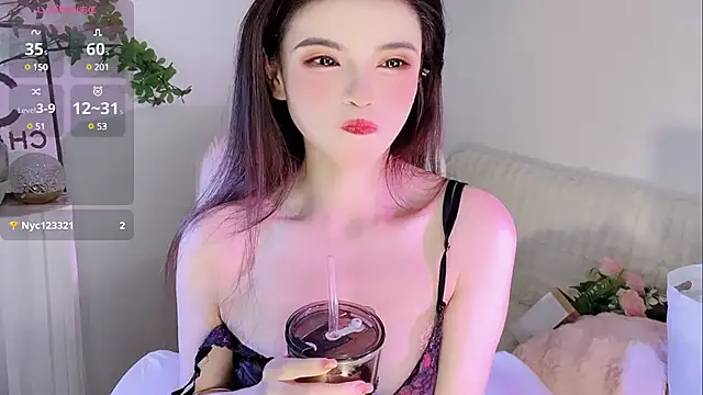 Snapshot of --xixi-- chatting on 02-04-25, 07:22 --xixi-- online show from 02-04-25, 07:22