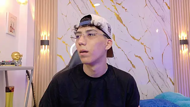 Snapshot of Nikolay_Gregori chatting on 07-07-26, 04:04 Nikolay Gregori online show from 07-07-26, 04:04