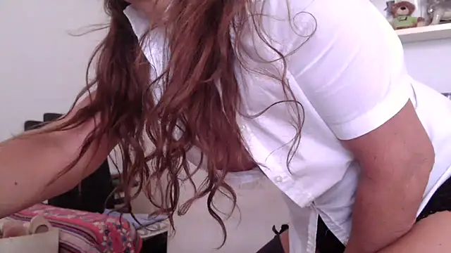 Snapshot of fragrance72 chatting on 10-11-25, 08:57 fragrance72 online show from 10-11-25, 08:57