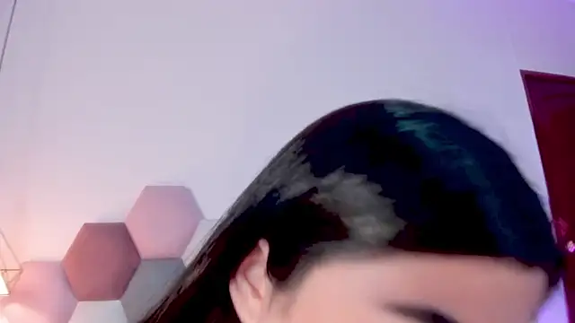 Snapshot of SiennaVidaal chatting on 01-07-25, 09:14 SiennaVidaal online show from 01-07-25, 09:14