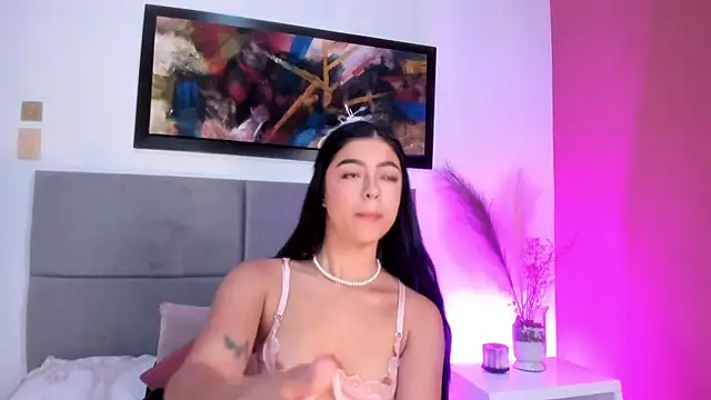 Snapshot of SiennaVidaal chatting on 01-28-25, 06:17 SiennaVidaal online show from 01-28-25, 06:17