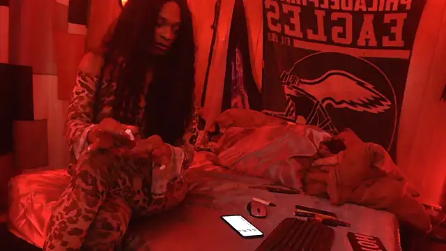 Snapshot of Tsnitra chatting on 02-28-25, 04:54 Tsnitra online show from 02-28-25, 04:54