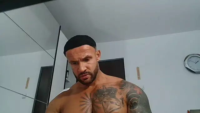 Magnificmuscles89 online show from 05-27-26, 10:51
