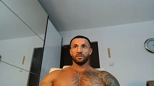 Snapshot of Magnificmuscles89 chatting on 07-02-26, 10:27 Magnificmuscles89 online show from 07-02-26, 10:27