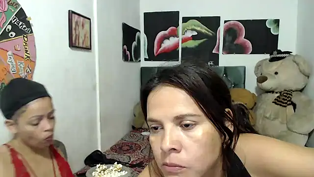 Snapshot of manzanahot9 chatting on 03-05-25, 08:10 manzanahot9 online show from 03-05-25, 08:10