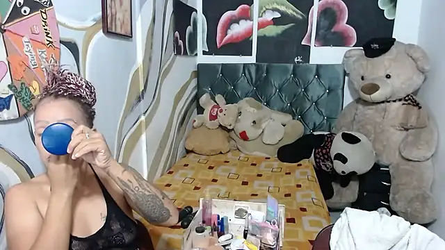 Snapshot of manzanahot9 chatting on 01-09-26, 10:29 manzanahot9 online show from 01-09-26, 10:29