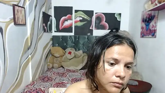 Snapshot of manzanahot9 chatting on 03-24-26, 12:32 manzanahot9 online show from 03-24-26, 12:32