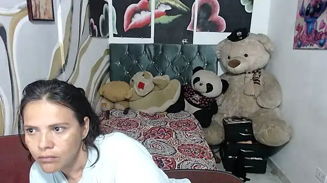 Snapshot of manzanahot9 chatting on 03-26-26, 11:27 manzanahot9 online show from 03-26-26, 11:27