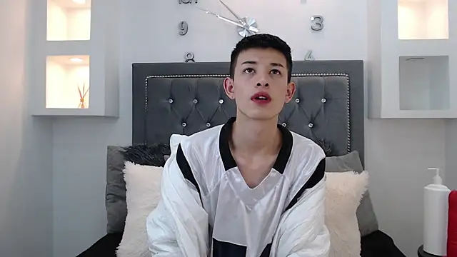 MaikCarver online show from 01-15-25, 04:15