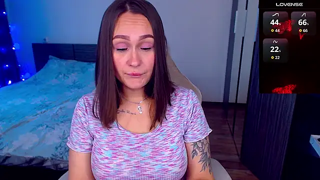 Cutie-Melanie online show from 10-07-25, 01:19