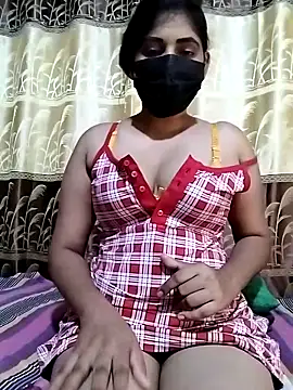 Snapshot of SLZAARA chatting on 02-15-25, 04:12 SLZAARA online show from 02-15-25, 04:12