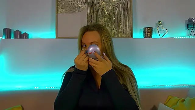 MariaNeumann online show from 02-19-25, 12:44