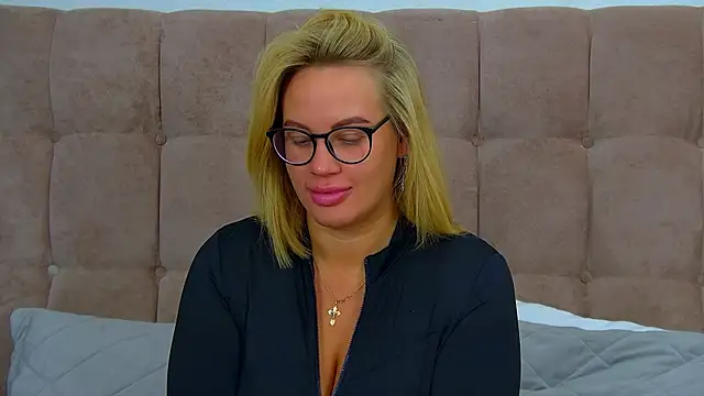 MariaNeumann online show from 01-15-26, 06:29