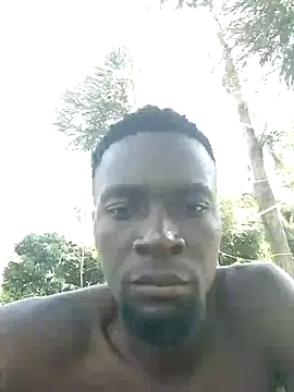 Snapshot of Brian_johns chatting on 01-08-25, 11:43 Brian johns online show from 01-08-25, 11:43