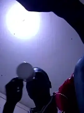 Snapshot of Brian_johns chatting on 10-18-25, 05:35 Brian johns online show from 10-18-25, 05:35