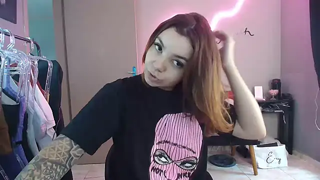 HotRuiva online show from 12-24-24, 06:06