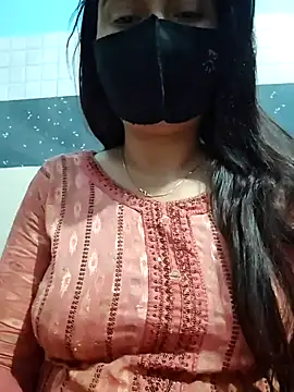 Snapshot of Aishwaryaa_69 chatting on 01-24-25, 04:39 Aishwaryaa 69 online show from 01-24-25, 04:39