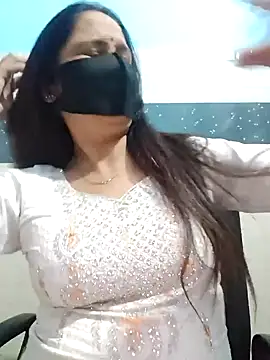 Snapshot of Aishwaryaa_69 chatting on 01-26-25, 03:14 Aishwaryaa 69 online show from 01-26-25, 03:14