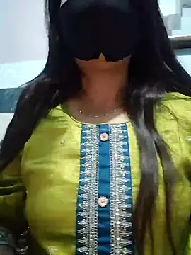 Snapshot of Aishwaryaa_69 chatting on 02-03-25, 07:29 Aishwaryaa 69 online show from 02-03-25, 07:29