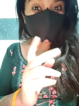 Snapshot of Aishwaryaa_69 chatting on 02-05-25, 09:57 Aishwaryaa 69 online show from 02-05-25, 09:57