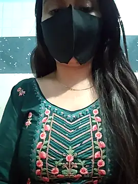 Snapshot of Aishwaryaa_69 chatting on 02-05-25, 02:37 Aishwaryaa 69 online show from 02-05-25, 02:37