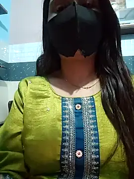 Snapshot of Aishwaryaa_69 chatting on 02-06-25, 03:09 Aishwaryaa 69 online show from 02-06-25, 03:09