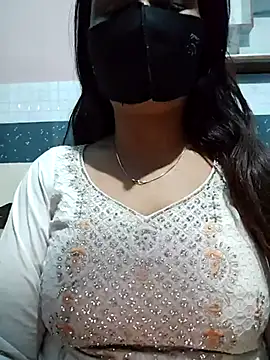 Snapshot of Aishwaryaa_69 chatting on 02-08-25, 03:31 Aishwaryaa 69 online show from 02-08-25, 03:31
