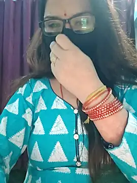 Aishwaryaa 69 online show from 11-18-25, 07:46