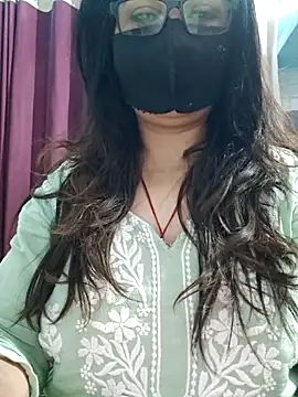 Aishwaryaa 69 online show from 04-29-26, 02:26