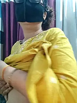 Snapshot of Aishwaryaa_69 chatting on 06-23-26, 01:58 Aishwaryaa 69 online show from 06-23-26, 01:58