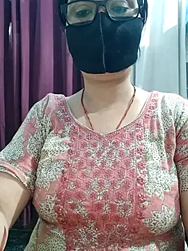 Snapshot of Aishwaryaa_69 chatting on 07-13-26, 02:47 Aishwaryaa 69 online show from 07-13-26, 02:47