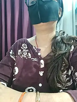 Snapshot of Aishwaryaa_69 chatting on 07-17-26, 02:40 Aishwaryaa 69 online show from 07-17-26, 02:40