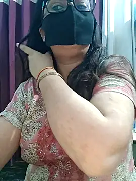 Snapshot of Aishwaryaa_69 chatting on 07-19-26, 02:26 Aishwaryaa 69 online show from 07-19-26, 02:26