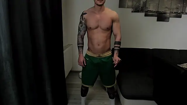 Richarddarell1 online show from 04-04-26, 06:22