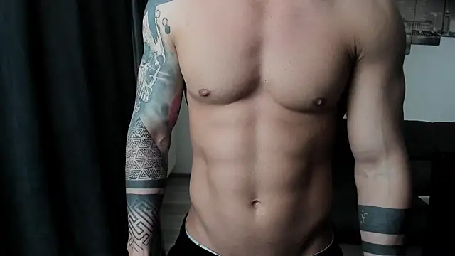 Snapshot of Richarddarell1 chatting on 05-23-26, 04:50 Richarddarell1 online show from 05-23-26, 04:50