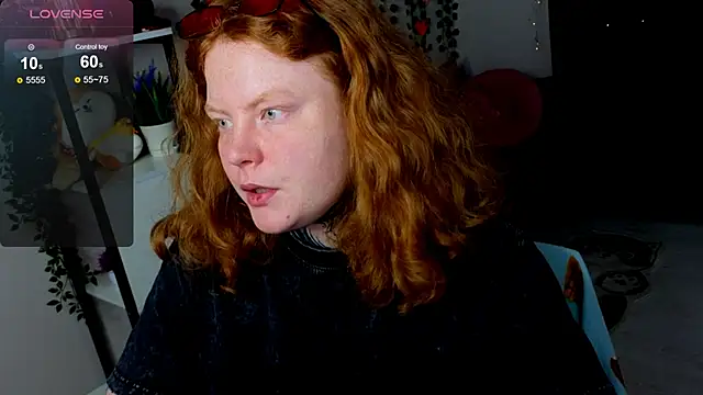 Cassie xKiss online show from 04-19-26, 05:40