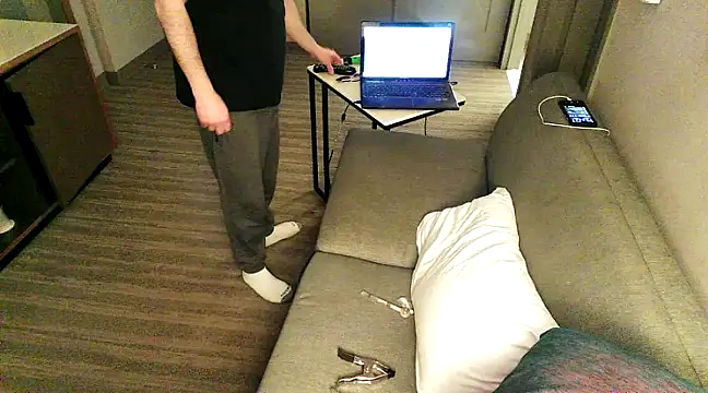 Snapshot of Jacknjimmyjohn chatting on 03-17-25, 03:03 Jacknjimmyjohn online show from 03-17-25, 03:03