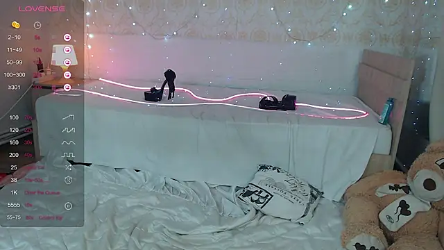 Snapshot of Alice_here chatting on 02-27-25, 11:15 Alice here online show from 02-27-25, 11:15