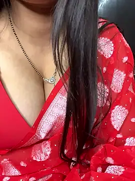 Snapshot of Cute-Russian chatting on 01-13-26, 06:29 Cute-Russian online show from 01-13-26, 06:29