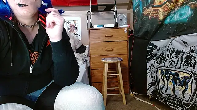 cosmicjones online show from 04-21-26, 11:05