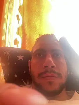 Snapshot of emea4 chatting on 05-23-26, 11:58 emea4 online show from 05-23-26, 11:58