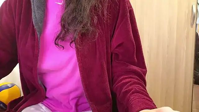 Snapshot of MemiKouki chatting on 01-14-26, 07:36 MemiKouki online show from 01-14-26, 07:36