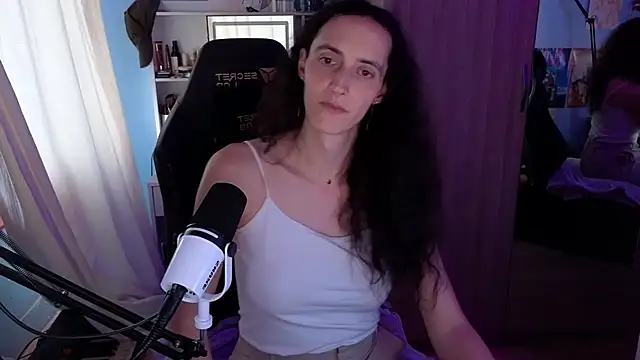 Snapshot of MemiKouki chatting on 02-11-26, 04:34 MemiKouki online show from 02-11-26, 04:34